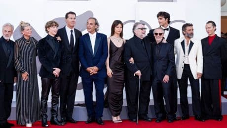Tränen bei Guillermo del Toro: Lange Standing Ovations für "Frankenstein"