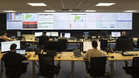 Todas las sedes de la Generalitat estarán conectadas a la fibra óptica pública en 2031