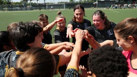 Au Royaume-Uni, le football féminin, terrain de débat pour les femmes transgenres