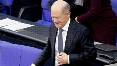 208 zusätzliche Stellen, auch für Scholz - Kein Kanzler mehr, aber ACHT neue Mitarbeiter!