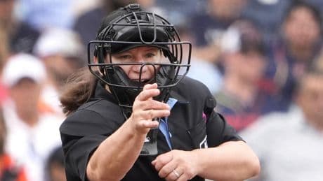 Jen Pawol será la primera mujer de la historia que arbitra en las Grandes Ligas de béisbol
