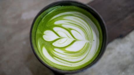 Trendgetränk: Matcha Latte – das grüne Gold in Ihrer Tasse