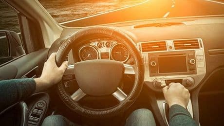 Conducir con calor extremo es tan peligroso como hacerlo bajo los efectos del alcohol