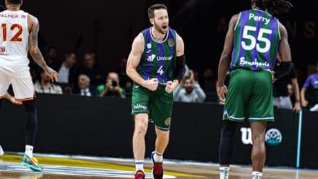 El insaciable Unicaja no se cansa de ganar: derrota al Galatasaray y levanta su segunda Champions seguida