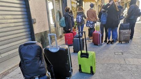 Case vacanza in Liguria, censite 44 mila strutture: “Abusivi fuori controllo”