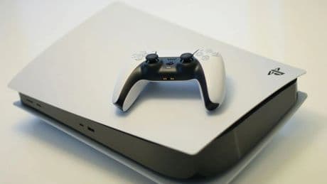 Sony aumenta los precios de la consola PlayStation5 y lo argumenta por el "difícil entorno económico"