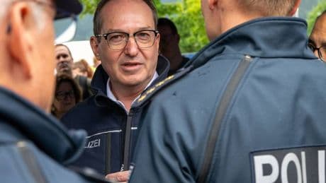 Intensivierung der Grenzkontrollen: Dobrindt und weitere Minister stellen ihre Pläne vor