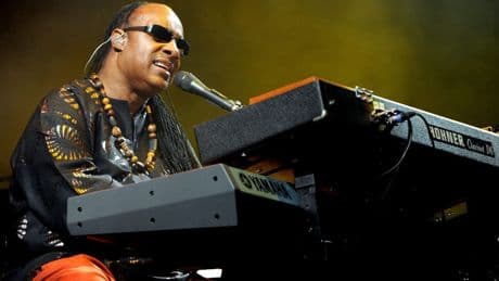 BST crowd split in two witness a musical genius at work