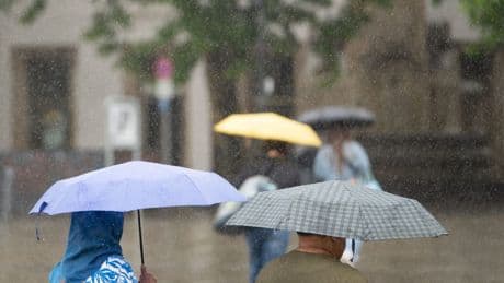 Wann wirds mal wieder Sommer? Weiter Gewitter und Starkregen