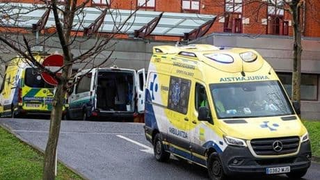 Osakidetza atendió a cuarenta aficionados británicos y trasladó a siete en ambulancia a hospitales