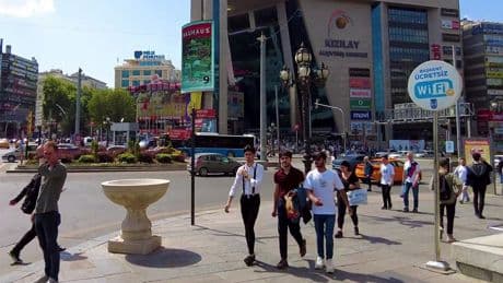 Ankara, dünyanın en mutlu şehirleri listesinde sondan dördüncü oldu! 200 şehirlik listede Türkiye'den 3 şehir yer aldı