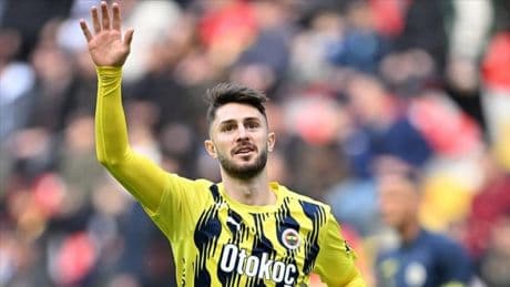 Fenerbahçe, İsmail Yüksek'in sözleşmesini uzattı