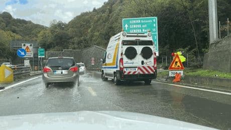 Allerta per temporali in Liguria fino alle 18, allagamenti a Genova | Aggiornamenti | Previsioni
