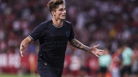 Yangel Herrera y Joel Roca dan el trofeo Costa Brava al Girona frente al Wolverhampton (2-1)