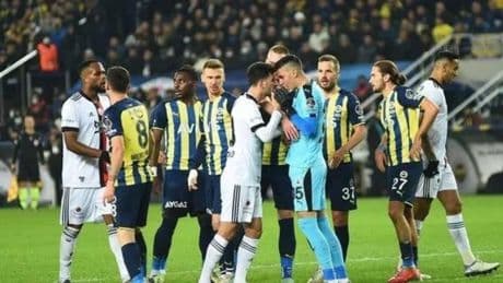 F.Bahçe'nin eski yıldızı G.Saray'a! "Transfer bitti"