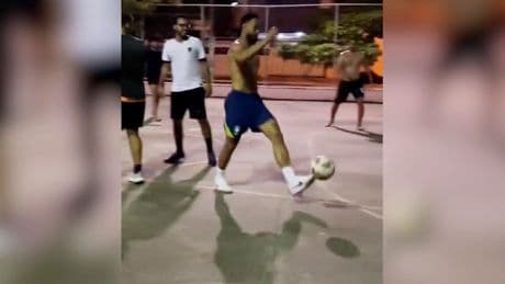 192-Mio.-Mann auf Beton - Premier-League-Star zaubert wie im Kult-Game