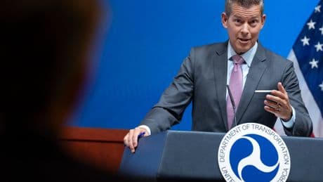 Aborted landings due to Army helicopter near Reagan airport 'unacceptable,' top official says