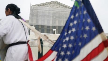 Aux États-Unis, la Cour suprême, fragile rempart face aux dérives autoritaires de Donald Trump