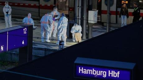 Gewalttat: Nach Messerangriff: Verdächtige wird Haftrichter vorgeführt