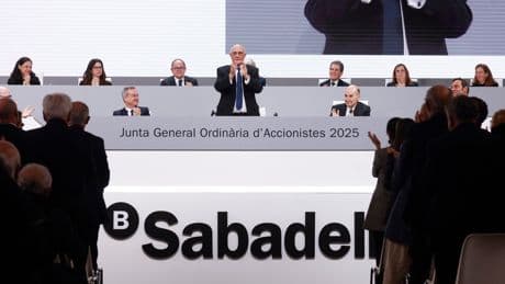 El calendario de la opa del BBVA al Sabadell: un mes y medio para que el Gobierno intervenga
