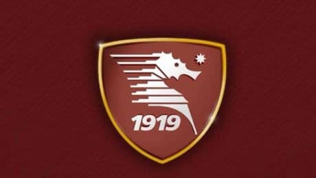 Kümede kalma play-off'u rövanşına çıkacak Salernitana'da 8 futbolcu zehirlendi