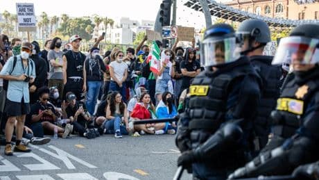 États-Unis: une juge ordonne d'arrêter les contrôles au faciès à Los Angeles