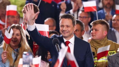 Polonya’da cumhurbaşkanı seçimi ikinci tur yolunda