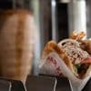 Unternehmen liefert europaweit: Döner-Streik in Großfabrik: Bleiben jetzt die Spieße stehen?