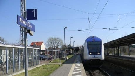 Nach Randale im Zug - 25 Hansa-Fans sitzen die Nacht auf Bahnhof fest