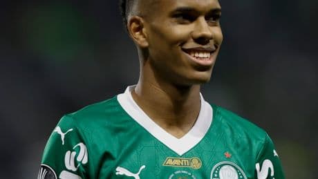 Can Estevao Willian play against Chelsea at Club World Cup?