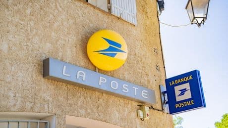 Après son homologue allemande, La Poste annonce suspendre les envois de colis vers les Etats-Unis