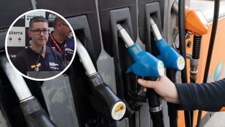 Carlos Pérez, mejor mecánico de España: “Repostar gasolina de 98 en lugar de 95 no vale la pena; lo importante es evitar el combustible low cost, que a largo plazo puede causar averías”