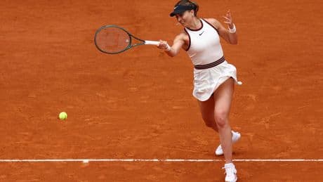 Badosa, una pelea épica para derrotar a Osaka en Roland Garros (6-7, 6-1 y 6-4)