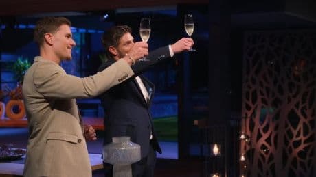 Drama bei RTL-Show: Bachelor wählt Siegerin – und betrügt sie direkt