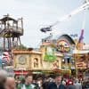Unfall auf Volksfest in NRW: Karussell-Teil fällt auf einen Kirmes-Besucher