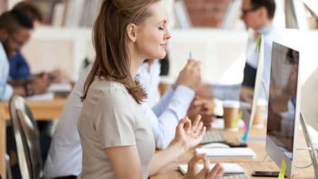 Lavoro, italiani a caccia di soddisfazioni economiche (ma anche smart working)