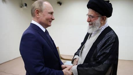 Pourquoi les Européens et Israël ne voient pas d'un bon oeil l'offre de Poutine sur le nucléaire iranien