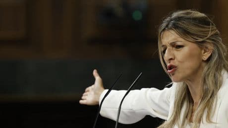 Sumar presiona a Sánchez para extender a 20 semanas el permiso de maternidad la semana que viene pero el PSOE evita comprometerse