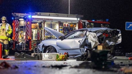 Autobahn 59: Zwei sächsische Todesopfer nach Auffahrunfall in NRW