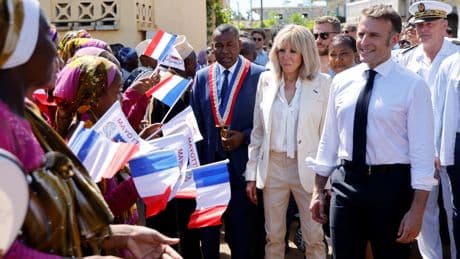 À Mayotte, Emmanuel Macron promet un «mur de fer» contre l’immigration illégale