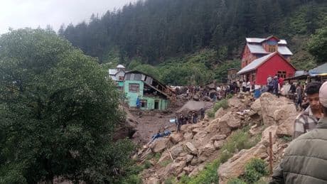 Indian officials fear several people have been killed by Kashmir flash floods