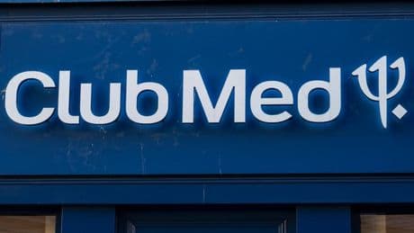 Au lendemain de l'éviction d'Henri Giscard d'Estaing du Club Med, l'ancien dirigeant de Carrefour et de Monoprix, Stéphane Marquaire prêt à prendre sa place