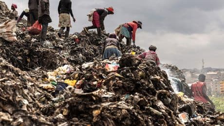 Kunststoff: Ist Recycling von Plastikmüll nur Ablenkung?