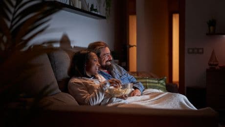 Binge-Watching: Was im Körper passiert, wenn Sie lang vorm Fernseher sitzen