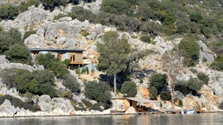 Kekova'daki İngiliz villası bir türlü yıkılamıyor