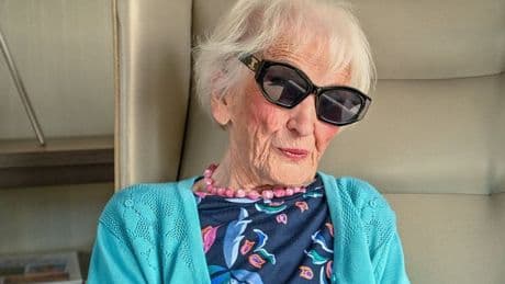 TikTok make-up tips turn care home resident, 103, into UK's oldest influencer