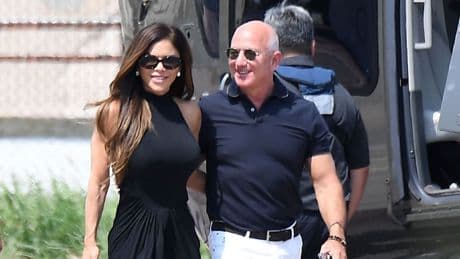 Hochzeitspaar landet per Heli in Venedig! - Noch trägt die Bezos-Braut Schwarz …