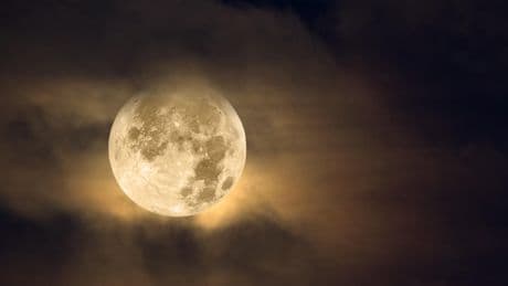 Une équipe de chercheurs dévoile pourquoi les deux faces de la lune sont aussi différentes