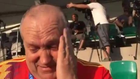 El día que la FIFA prohibió a Manolo el del Bombo pasar a un estadio con su instrumento
