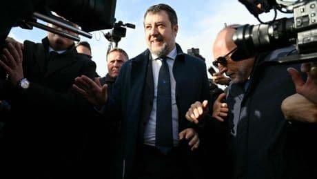 Migrationspolitik: Italiens Regierungs-Vize Salvini muss wieder vor Gericht